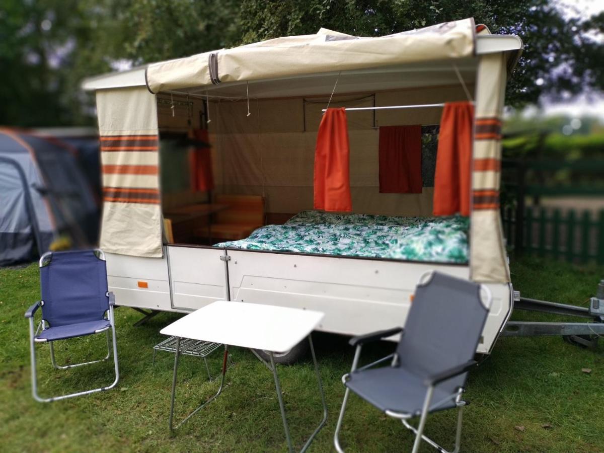 Retro Vouwwagen Hotel Tynaarlo Buitenkant foto